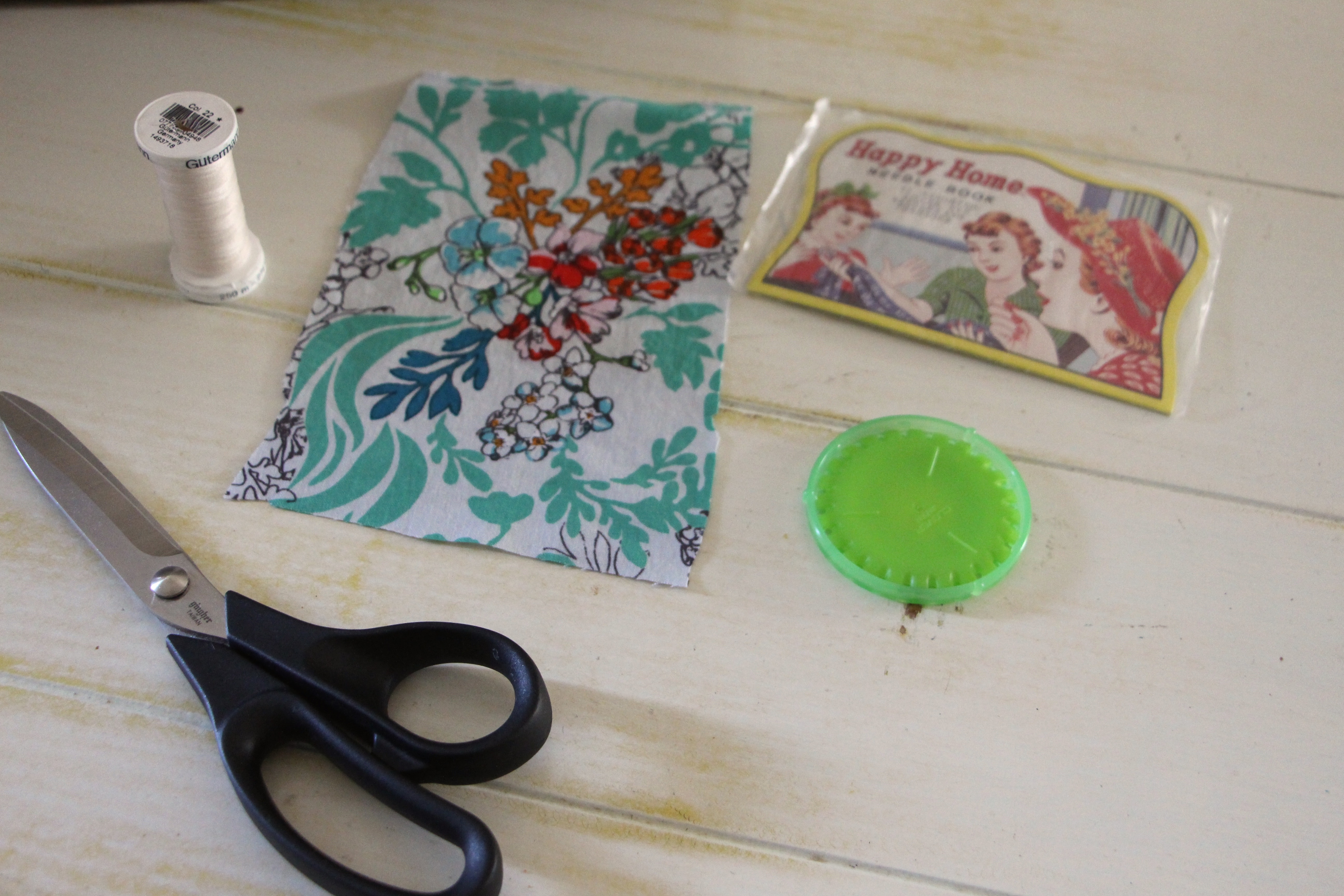 materials for making a yo yo flower